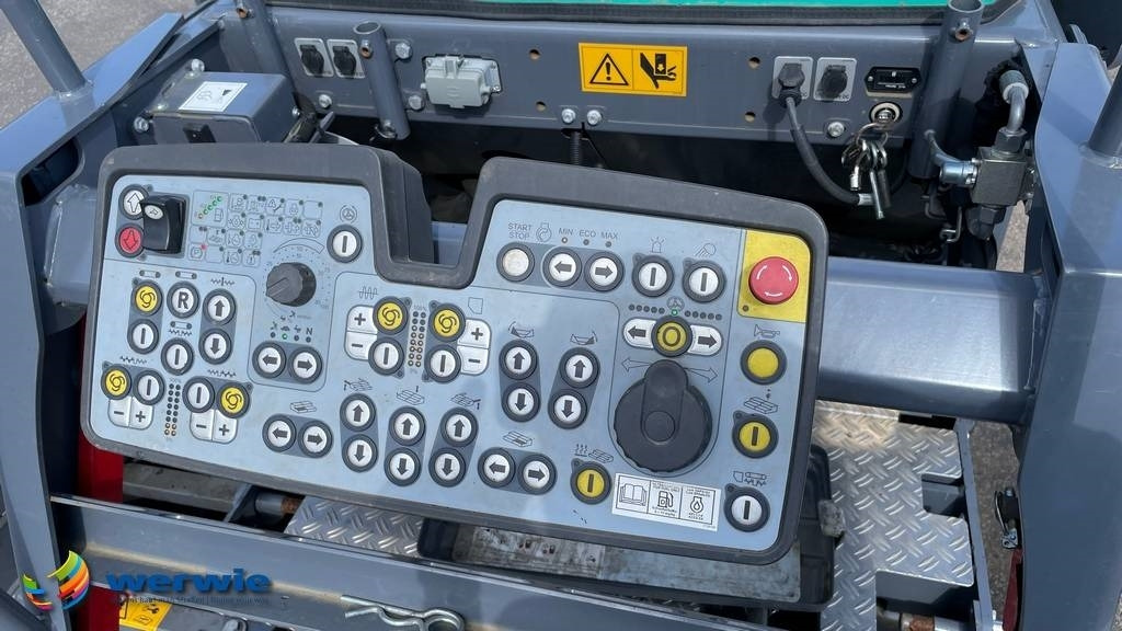 Leasing of Vögele Super 800i  Vögele Super 800i: picture 32