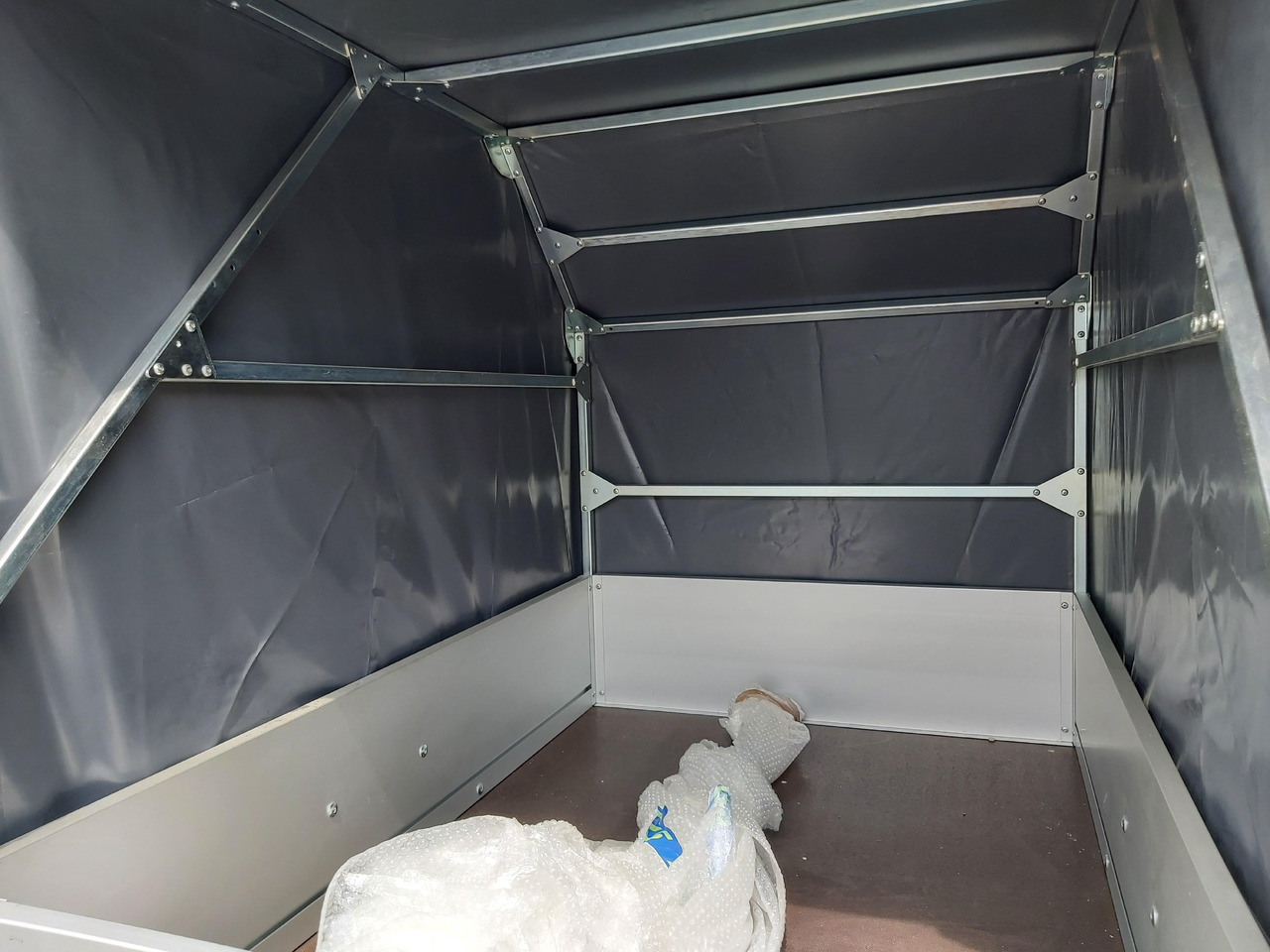 Aluliner Planen Anhänger GT 500 151x101x120 +Hochplane aero grau (XXS) 500kg 2021 - Car trailer: picture 5 Aluliner Planen Anhänger GT 500 151x101x120 +Hochplane aero grau (XXS) 500kg 2021 - Car trailer: picture 5