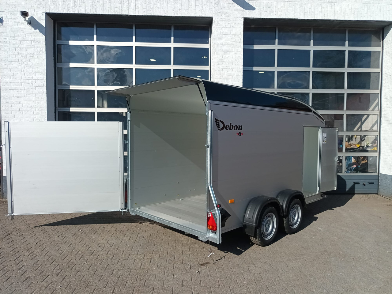 Cargo Roadster 700 375x180x200cm Alu Poly black Pullman 100km/H 2600kg Modell 2025 - Car trailer: picture 2 Cargo Roadster 700 375x180x200cm Alu Poly black Pullman 100km/H 2600kg Modell 2025 - Car trailer: picture 2