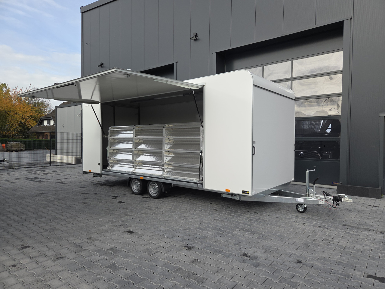 Event Trailer Koffer TWSP M 600T.01 600x230x210 Seitenklappe Treppe Hecktüren 230V 3000kg - Vending trailer: picture 4 Event Trailer Koffer TWSP M 600T.01 600x230x210 Seitenklappe Treppe Hecktüren 230V 3000kg - Vending trailer: picture 4