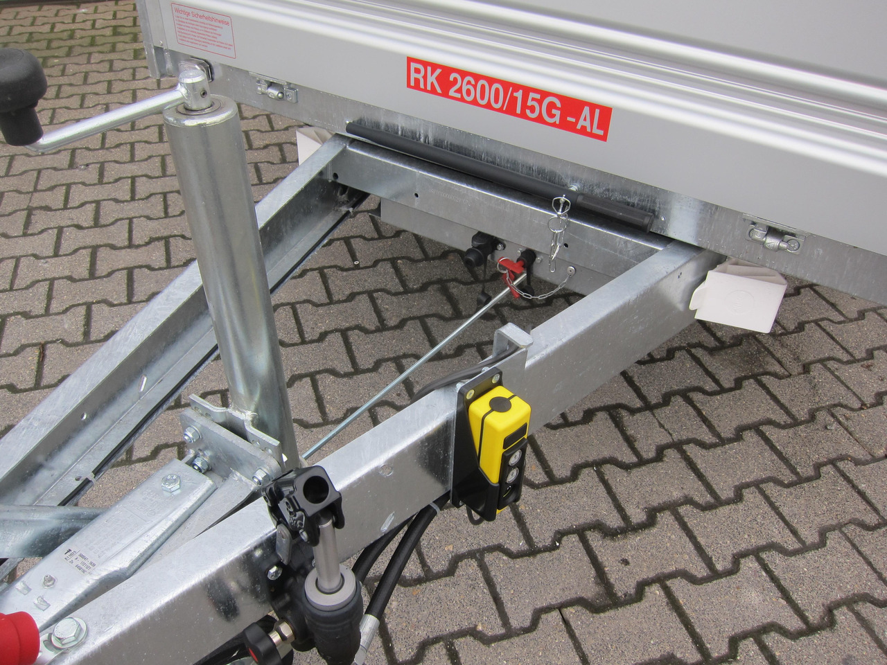 Pongratz Kipper RK 2600/15 G-AL Elektrisch + Notpumpe 260x151x36cm Stahlboden Pendel 13" 1800kg - Tipper trailer: picture 3 Pongratz Kipper RK 2600/15 G-AL Elektrisch + Notpumpe 260x151x36cm Stahlboden Pendel 13" 1800kg - Tipper trailer: picture 3