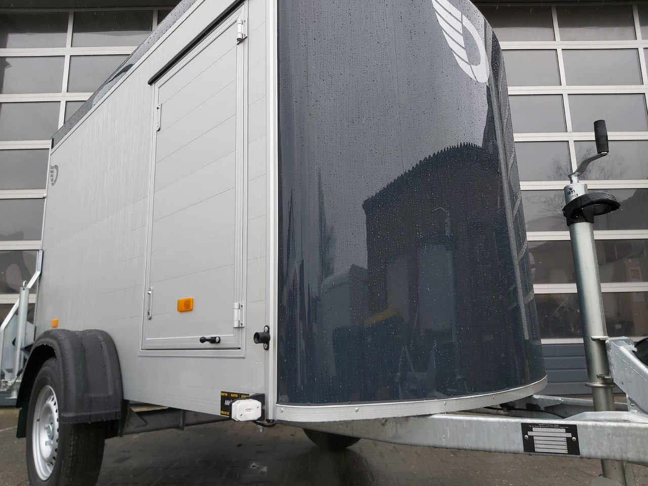 Roadster Sport C255 252x125x154cm aero Alu Poly grey Seitentür Rampekombi (S) 1300kg C255 Aktion - Closed box trailer: picture 4 Roadster Sport C255 252x125x154cm aero Alu Poly grey Seitentür Rampekombi (S) 1300kg C255 Aktion - Closed box trailer: picture 4