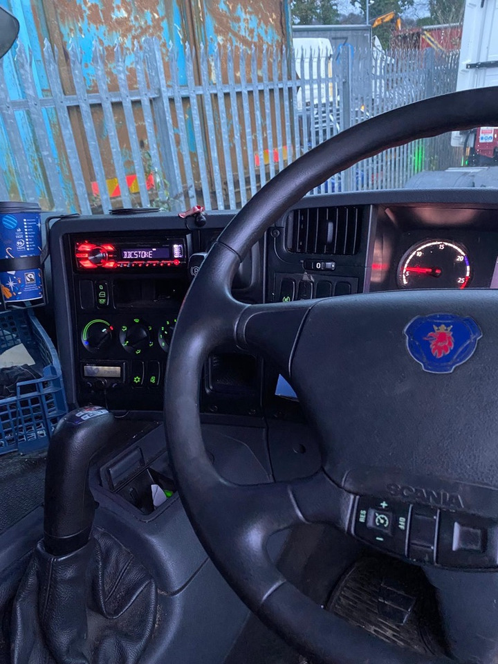 Leasing of Scania P230 4x2 Box Van Scania P230 4x2 Box Van: picture 6