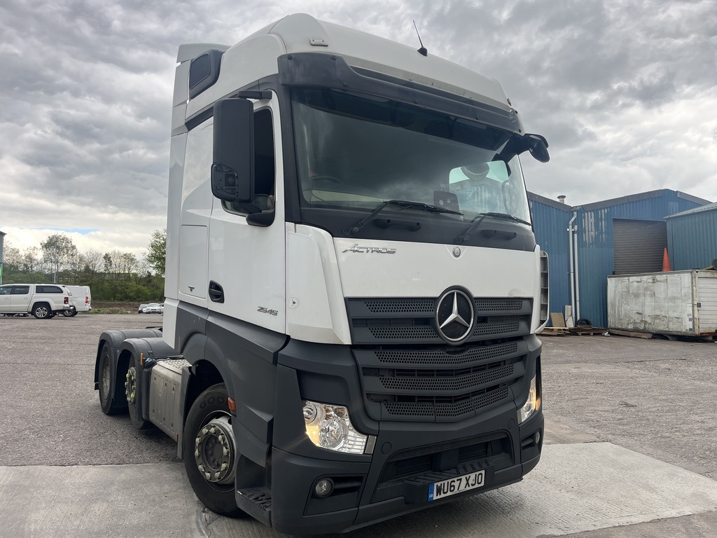 Mercedes Actros 2545 6x2 Tractor Unit - Tractor unit: picture 2 Mercedes Actros 2545 6x2 Tractor Unit - Tractor unit: picture 2