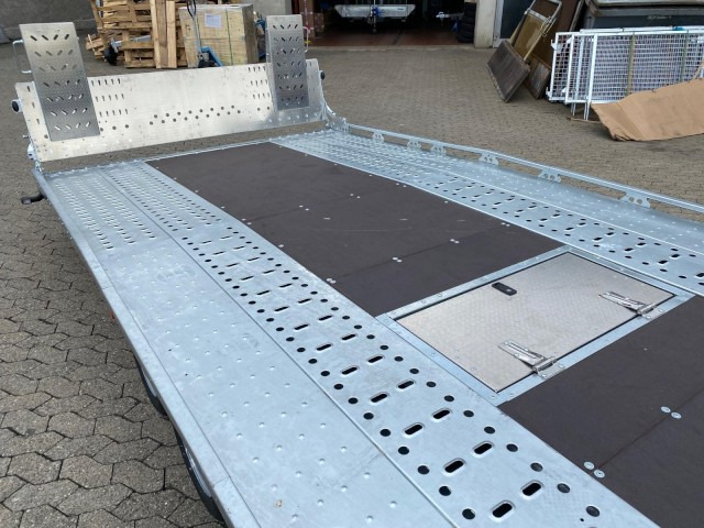 Brian James T Transporter, 231-5521-35-3-10, 5500 x 2100 mm, 3,5 to. kippbar mit Auffahrrampe - Autotransporter trailer: picture 5 Brian James T Transporter, 231-5521-35-3-10, 5500 x 2100 mm, 3,5 to. kippbar mit Auffahrrampe - Autotransporter trailer: picture 5