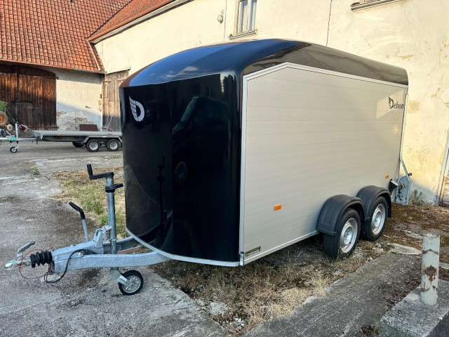Cheval Liberte Debon Roadster 700 Alu + Türe 2600 kg, 100 km/h, 375x180x202cm - Closed box trailer: picture 1 Cheval Liberte Debon Roadster 700 Alu + Türe 2600 kg, 100 km/h, 375x180x202cm - Closed box trailer: picture 1