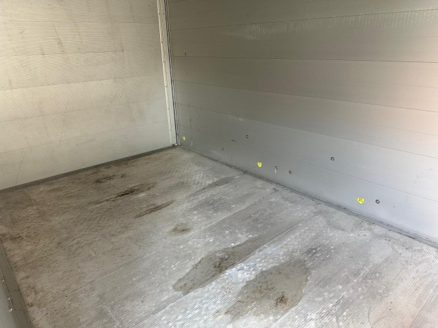 Cheval Liberte Debon Roadster 700 Alu + Türe 2600 kg, 100 km/h, 375x180x202cm - Closed box trailer: picture 5 Cheval Liberte Debon Roadster 700 Alu + Türe 2600 kg, 100 km/h, 375x180x202cm - Closed box trailer: picture 5