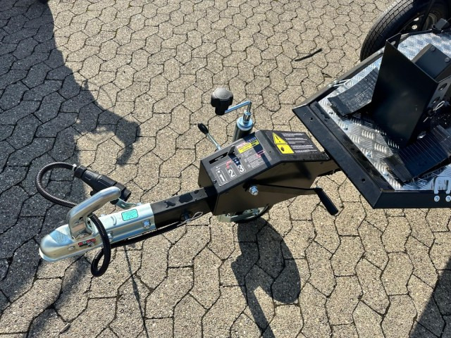 Lorries Motorradanhänger MT-1, 0,75 to. 245 x 99 cm, absenkbar - Motorcycle trailer: picture 3 Lorries Motorradanhänger MT-1, 0,75 to. 245 x 99 cm, absenkbar - Motorcycle trailer: picture 3