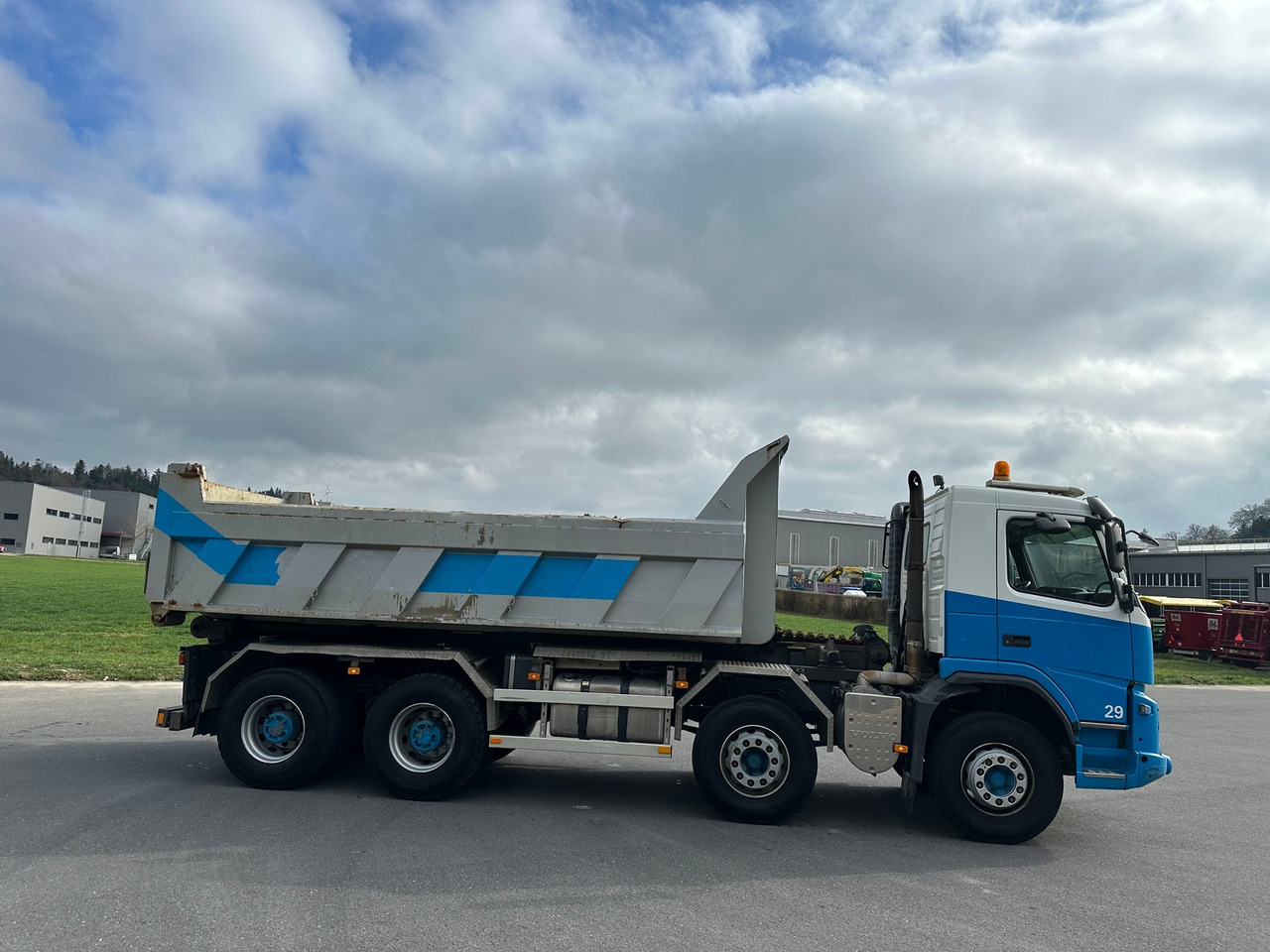 VOLVO FMX 420 8x4 - Cable system truck: picture 4 VOLVO FMX 420 8x4 - Cable system truck: picture 4