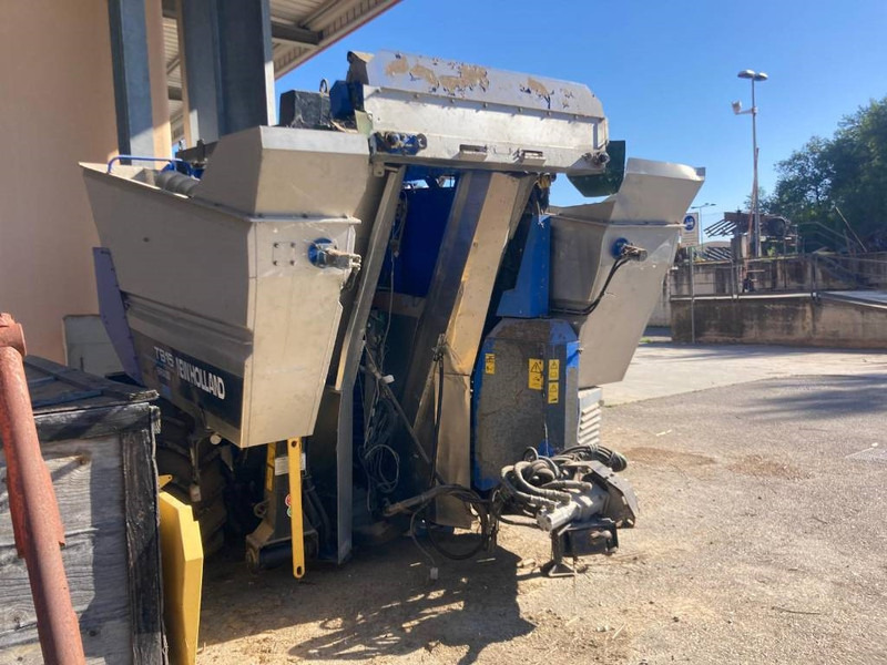 BRAUD TB15 - Grape harvesting machine: picture 2 BRAUD TB15 - Grape harvesting machine: picture 2