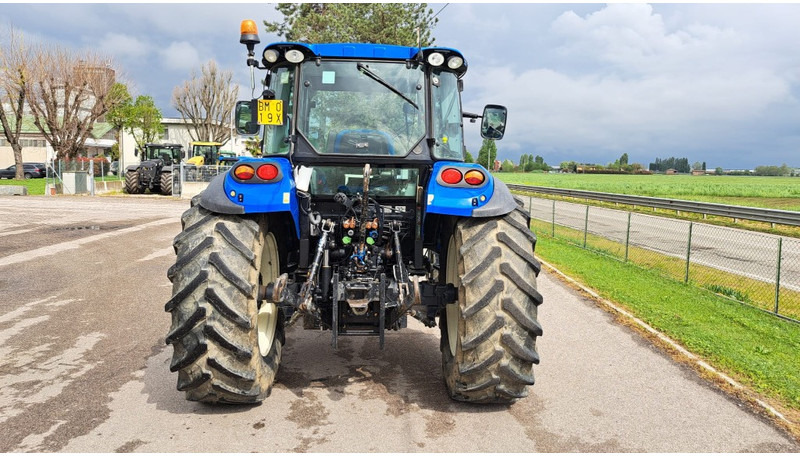 New Holland T 4.105 - Farm tractor: picture 4 New Holland T 4.105 - Farm tractor: picture 4
