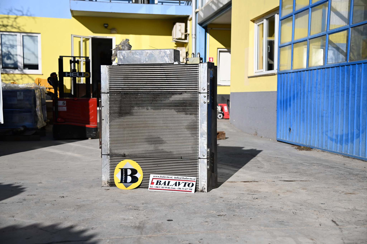 AKG engine cooling radiator - Radiator for Construction machinery: picture 1 AKG engine cooling radiator - Radiator for Construction machinery: picture 1