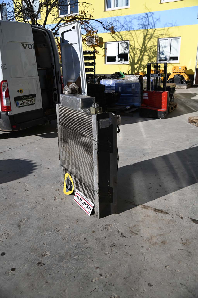 AKG engine cooling radiator - Radiator for Construction machinery: picture 2 AKG engine cooling radiator - Radiator for Construction machinery: picture 2