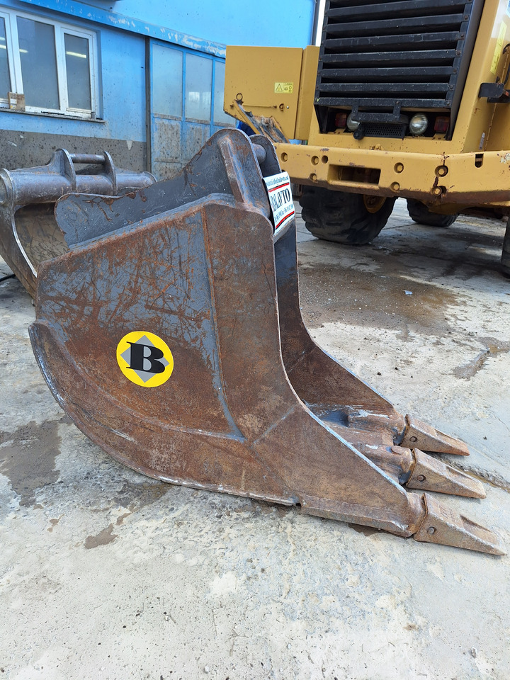BALAVTO Trenching bucket 600 mm S60 - Excavator bucket: picture 3 BALAVTO Trenching bucket 600 mm S60 - Excavator bucket: picture 3