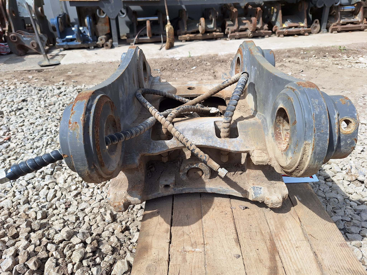 Balavto S70 Volvo EC220D - Quick coupler for Construction machinery: picture 3 Balavto S70 Volvo EC220D - Quick coupler for Construction machinery: picture 3