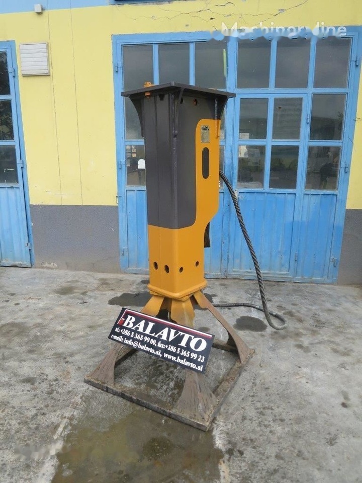 D&A 130V - Hydraulic hammer: picture 1 D&A 130V - Hydraulic hammer: picture 1