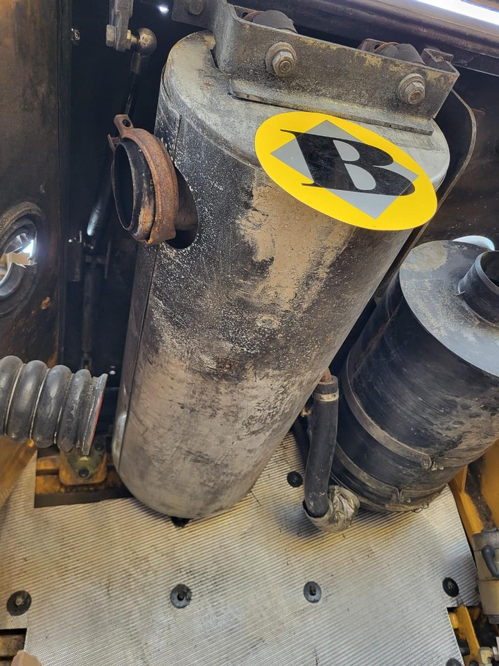 Volvo silencer - Spare parts for Loader: picture 4 Volvo silencer - Spare parts for Loader: picture 4