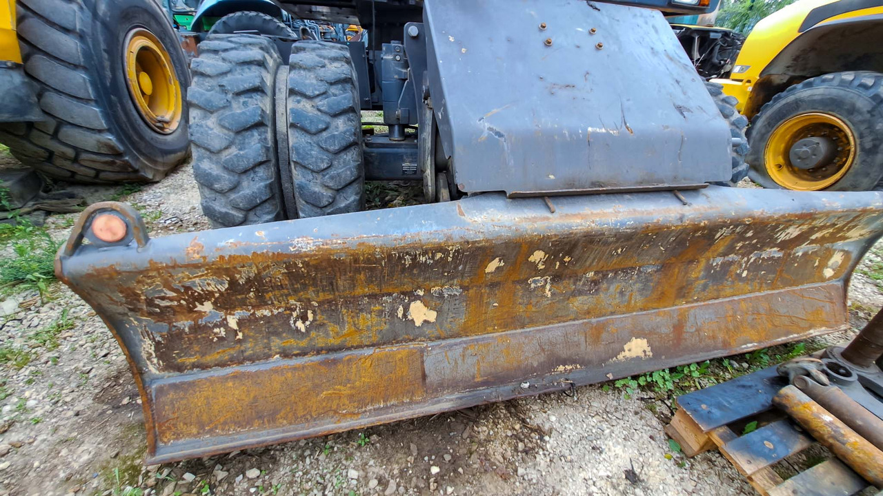 VOLVO blade for Volvo EWR150E - Blade for Construction machinery: picture 2 VOLVO blade for Volvo EWR150E - Blade for Construction machinery: picture 2