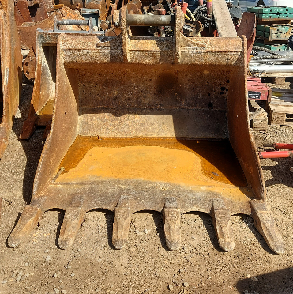 VTN Digging bucket 1500 mm - Excavator bucket: picture 1 VTN Digging bucket 1500 mm - Excavator bucket: picture 1