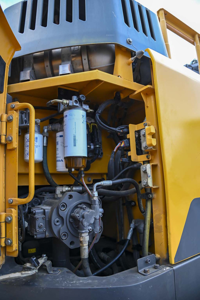 Crawler excavator Volvo ECR235EL: picture 39 Crawler excavator Volvo ECR235EL: picture 39