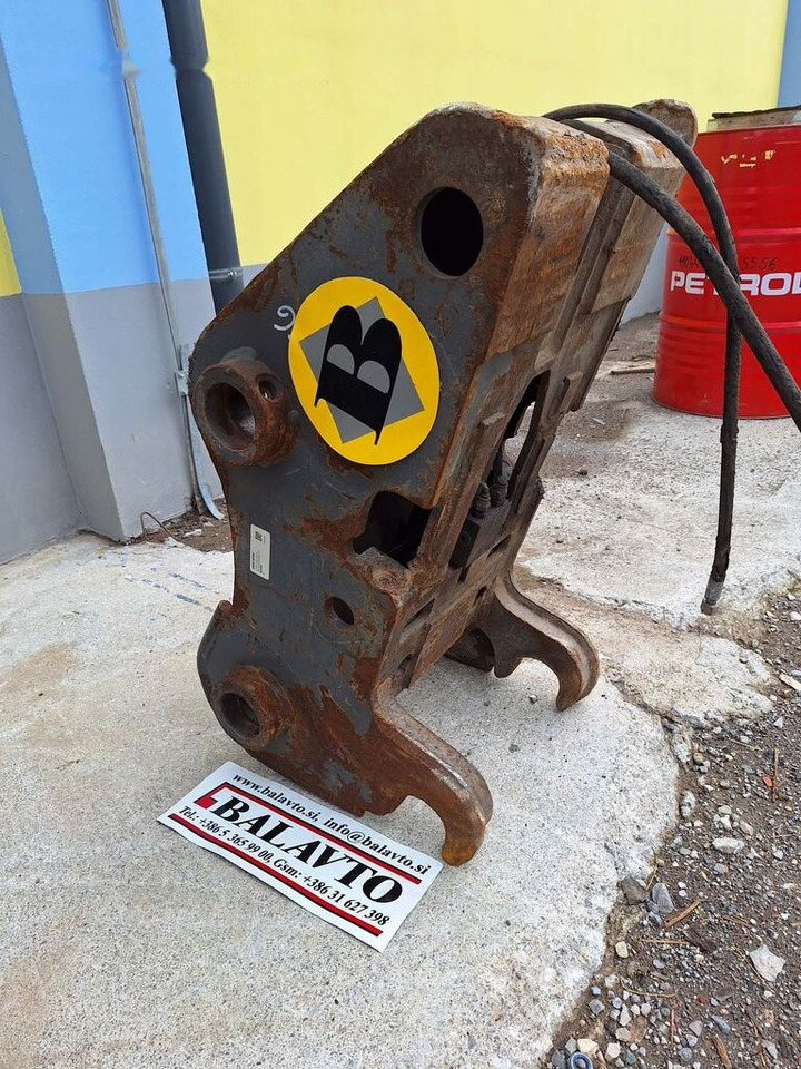 Quick coupler for Excavator Volvo hydraulic S1: picture 1