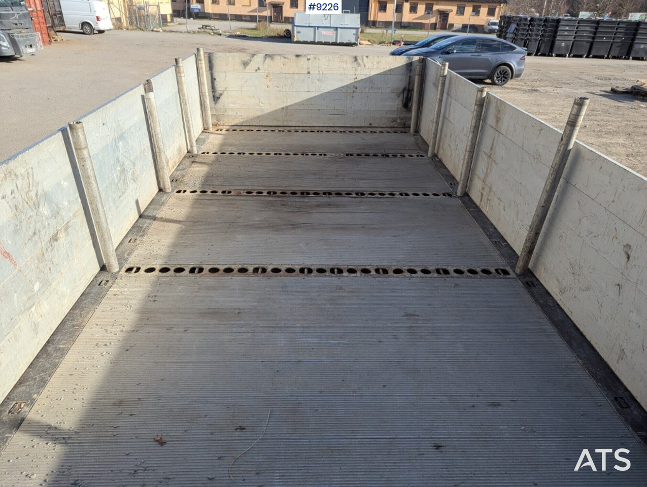 Dropside/ Flatbed truck, Crane truck Crane Truck Mercedes-Benz Actros 2542: picture 12