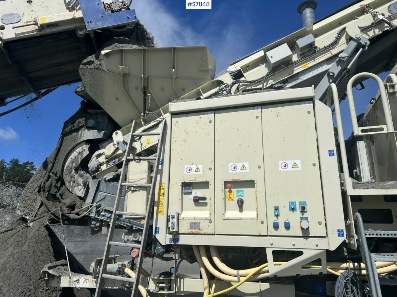 Crusher Crusher on tracks, Metso Lokotrack  LT 330D (See video): picture 20