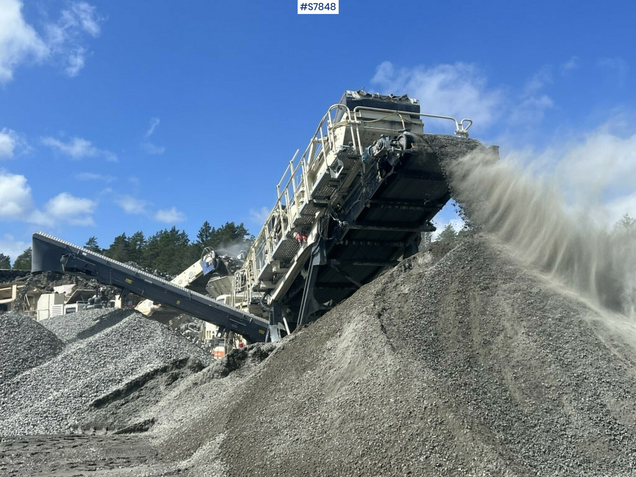 Crusher Crusher on tracks, Metso Lokotrack  LT 330D (See video): picture 7