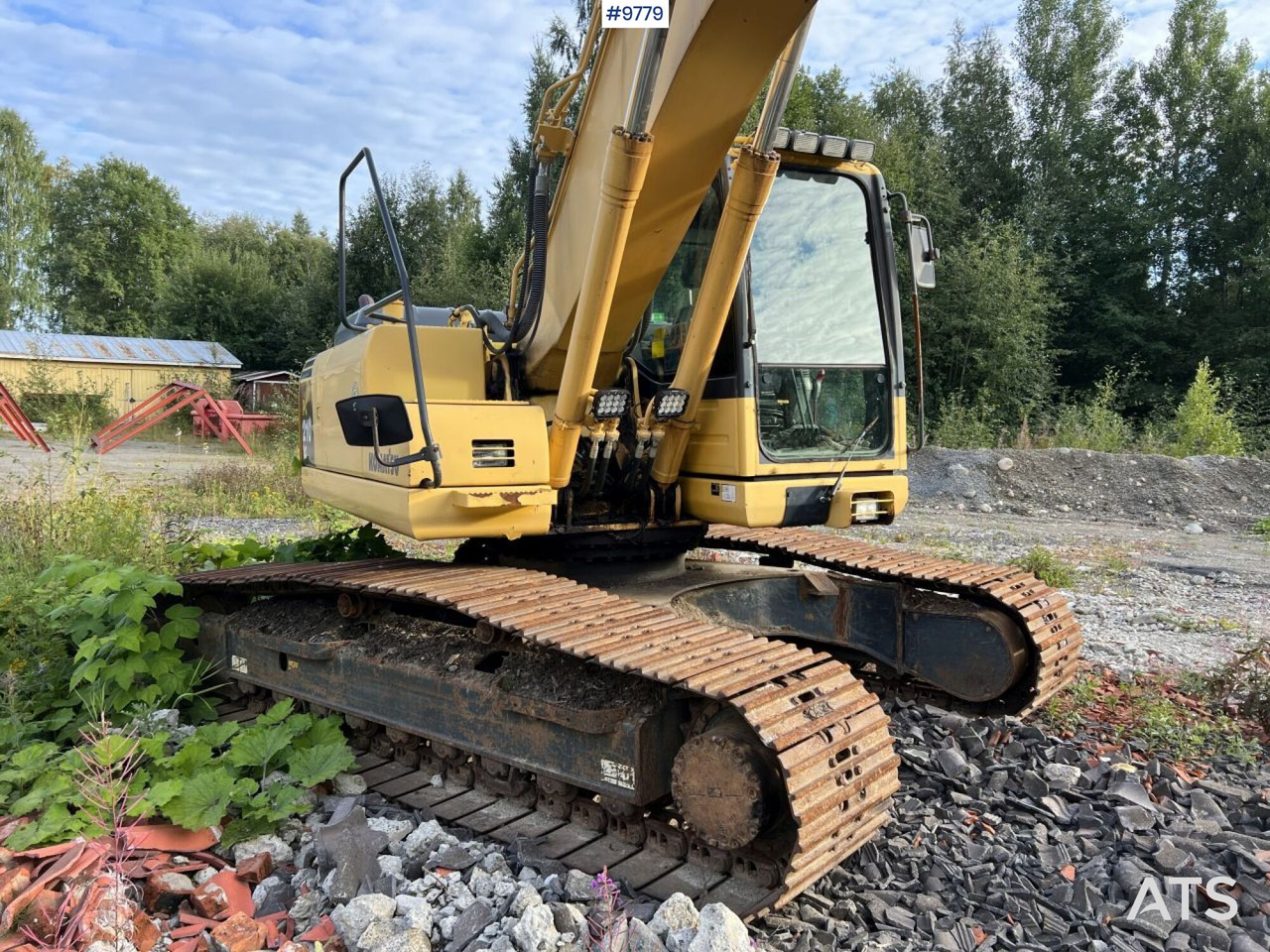 KOMATSU PC210LC-8 Excavator with buckets - Crawler excavator: picture 3 KOMATSU PC210LC-8 Excavator with buckets - Crawler excavator: picture 3