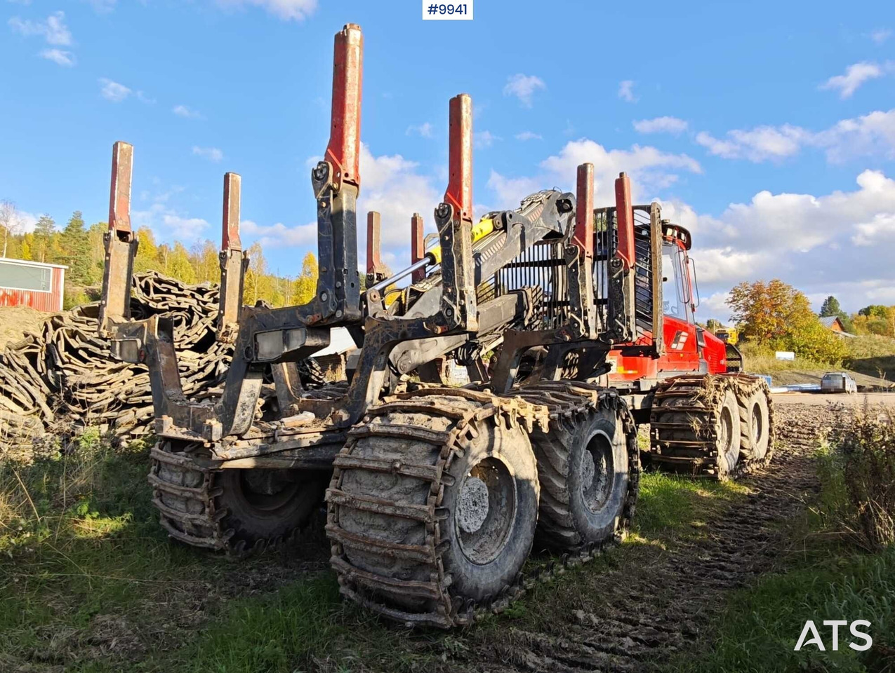 Komatsu 895 Forwarder (VIDEO) - Forwarder: picture 3 Komatsu 895 Forwarder (VIDEO) - Forwarder: picture 3