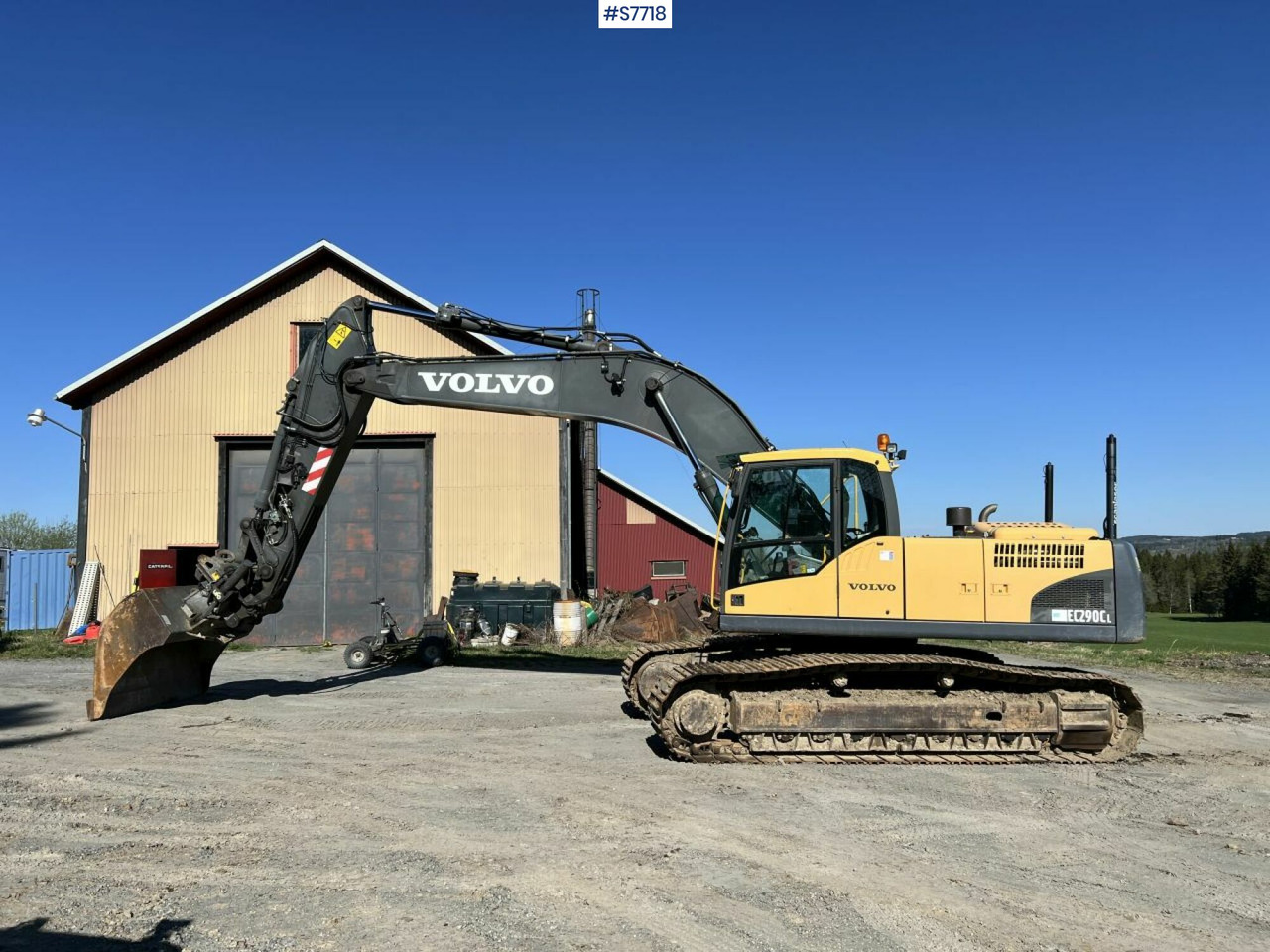 VOLVO EC 290 CL WITH DIGGING SYSTEM AND GEAR (SEE VIDEO) - Excavator: picture 2 VOLVO EC 290 CL WITH DIGGING SYSTEM AND GEAR (SEE VIDEO) - Excavator: picture 2