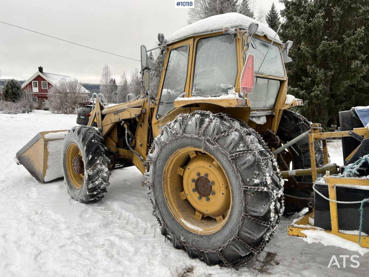 Valmet 702-4 Tractor with bucket - Farm tractor: picture 3 Valmet 702-4 Tractor with bucket - Farm tractor: picture 3