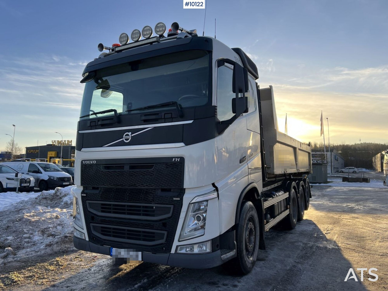 Volvo FH 8*4 Tridem Hooklift with flatbed - Hook lift truck: picture 3 Volvo FH 8*4 Tridem Hooklift with flatbed - Hook lift truck: picture 3