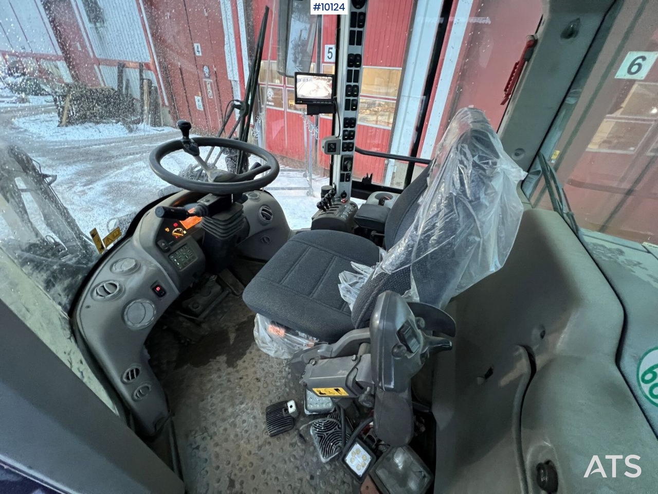 Volvo L90 F Wheel Loader with Bucket (VIDEO) - Wheel loader: picture 5 Volvo L90 F Wheel Loader with Bucket (VIDEO) - Wheel loader: picture 5