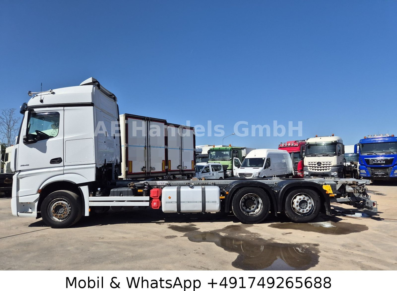 Mercedes-Benz Actros IV 2545 L LL 6x2 *Retarder/Lenk+Lift/ACC - Container transporter/ Swap body truck: picture 3 Mercedes-Benz Actros IV 2545 L LL 6x2 *Retarder/Lenk+Lift/ACC - Container transporter/ Swap body truck: picture 3