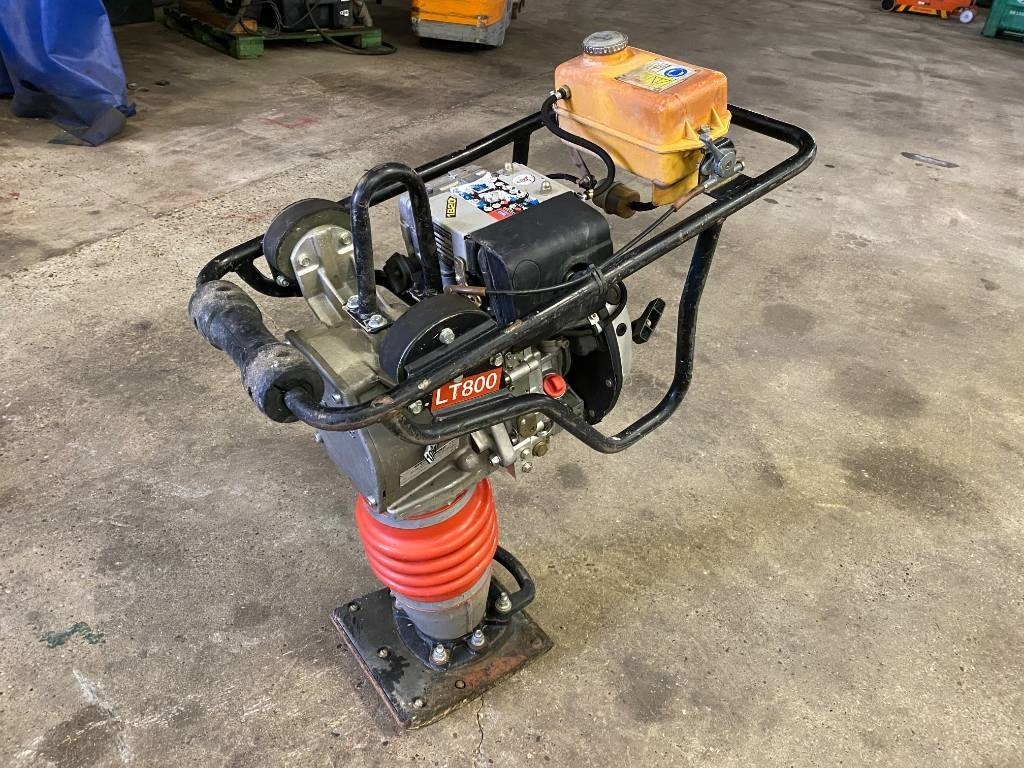 Dynapac LT 800 - Vibratory plate: picture 3 Dynapac LT 800 - Vibratory plate: picture 3