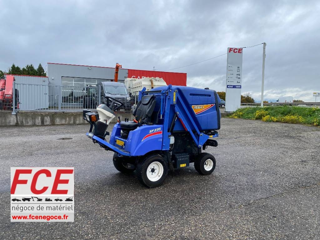 Iseki SF 235F 1er Main endommagée - Garden mower: picture 1 Iseki SF 235F 1er Main endommagée - Garden mower: picture 1