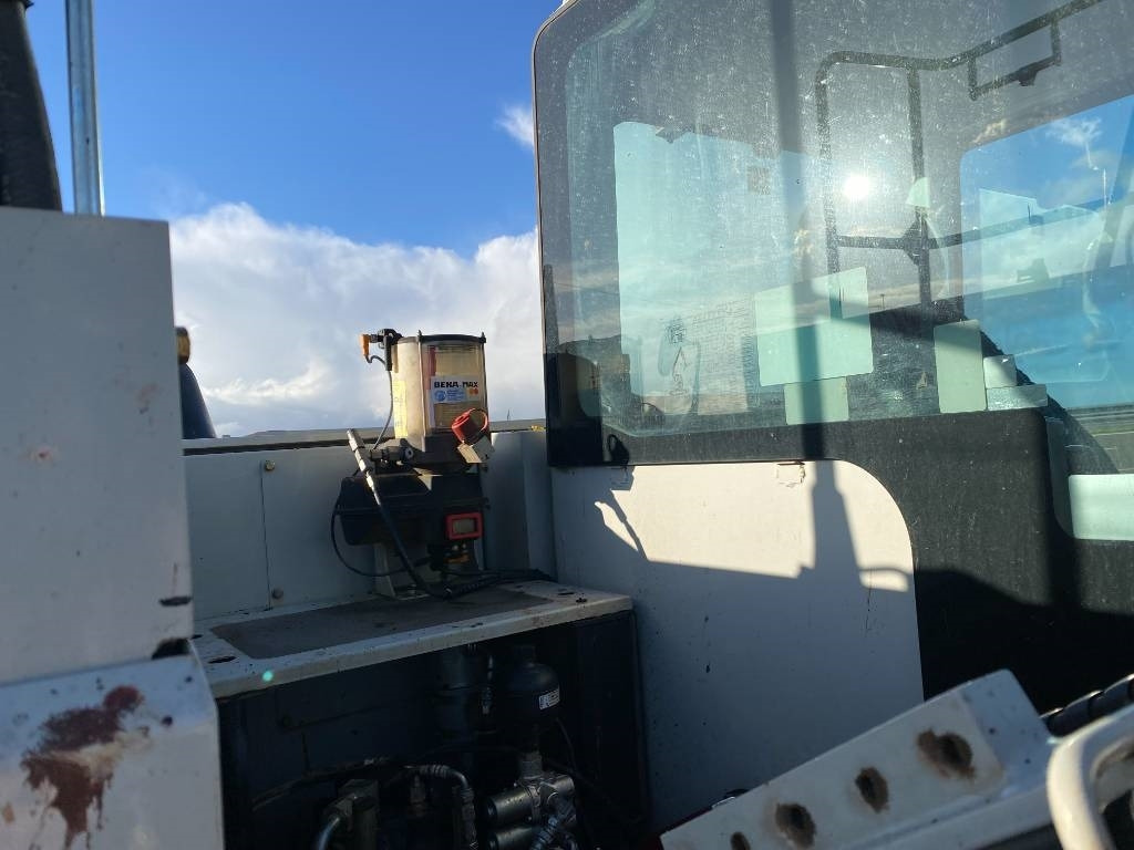 Crawler excavator Takeuchi TB 2150-R Certificat CE endommagée: picture 45