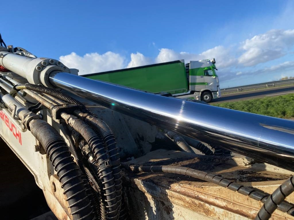 Crawler excavator Takeuchi TB 2150-R Certificat CE endommagée: picture 11