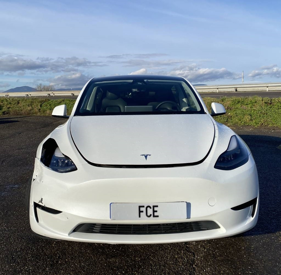 Tesla MODEL Y Basis/Rwd 1er Main endommagée - Car: picture 2 Tesla MODEL Y Basis/Rwd 1er Main endommagée - Car: picture 2