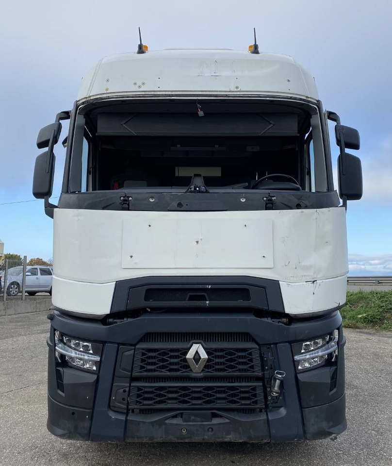 Renault T 480/Retarder Carte grise Française endommagé  - Tractor unit: picture 2 Renault T 480/Retarder Carte grise Française endommagé  - Tractor unit: picture 2