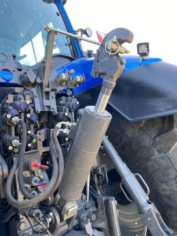 Farm tractor Valtra Q 285 Carte Grise Française 1er Main endommagé: picture 42