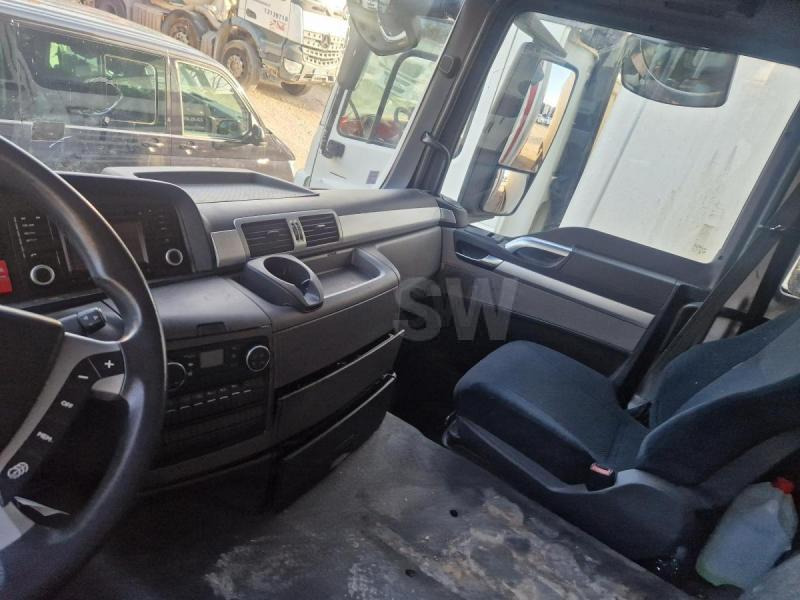 MAN TGS 18.440 SAVOYARDE - Curtainsider truck: picture 5 MAN TGS 18.440 SAVOYARDE - Curtainsider truck: picture 5