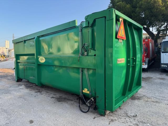 PROJECT CAR BENNE COMPACTEUSE MONOBLOC ELECTRIQUE - Garbage truck body: picture 1 PROJECT CAR BENNE COMPACTEUSE MONOBLOC ELECTRIQUE - Garbage truck body: picture 1