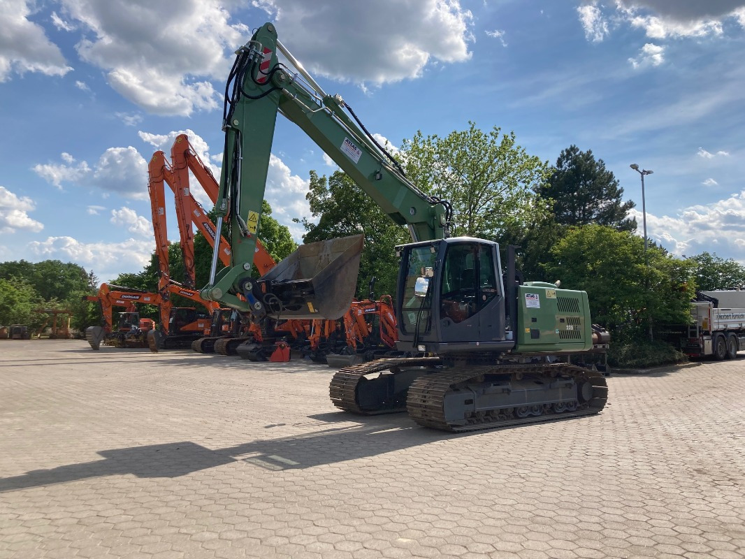 Atlas 225LC-BLUE - Crawler excavator: picture 1 Atlas 225LC-BLUE - Crawler excavator: picture 1