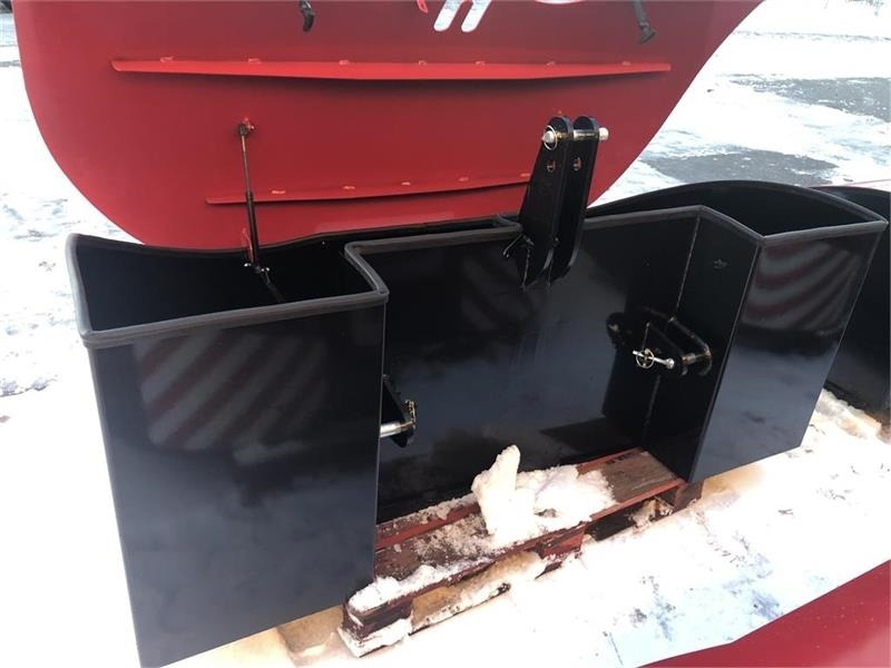 Case IH 1800 mm opbevaringskasse  - Counterweight: picture 4 Case IH 1800 mm opbevaringskasse  - Counterweight: picture 4