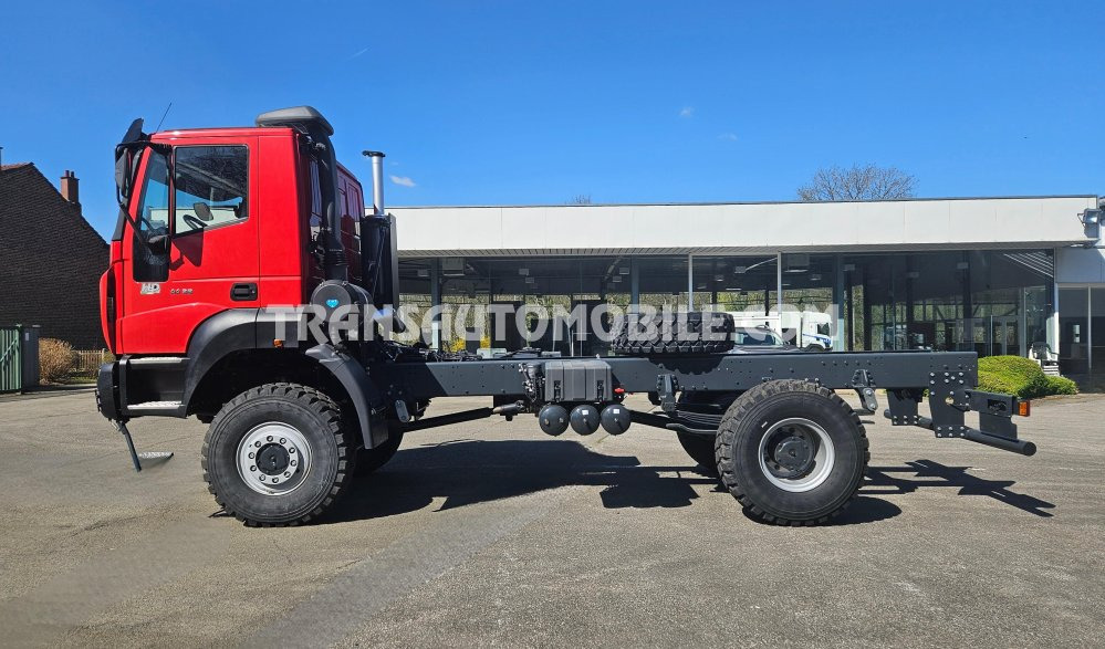 IVECO ASTRA HD9 44.38 12.9L TURBO DIESEL chassis cab heavy duty 4x4 single rear - EXPORT OUT EU - Cab chassis truck: picture 5 IVECO ASTRA HD9 44.38 12.9L TURBO DIESEL chassis cab heavy duty 4x4 single rear - EXPORT OUT EU - Cab chassis truck: picture 5