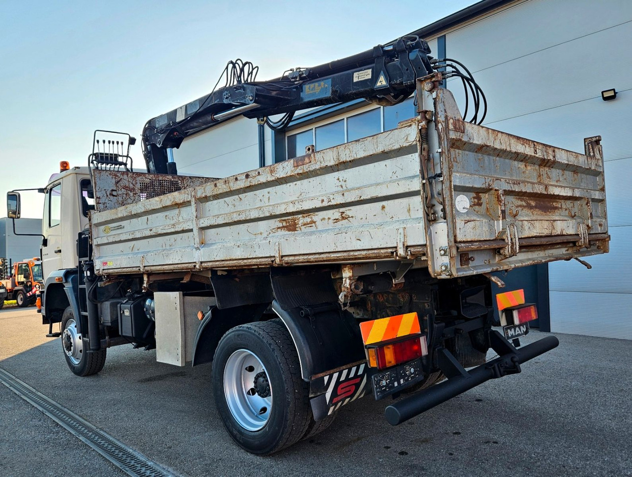 Tipper, Crane truck MAN LE 14.250 4x4 HIAB 077BS-2 Kran Greifer: picture 6 Tipper, Crane truck MAN LE 14.250 4x4 HIAB 077BS-2 Kran Greifer: picture 6