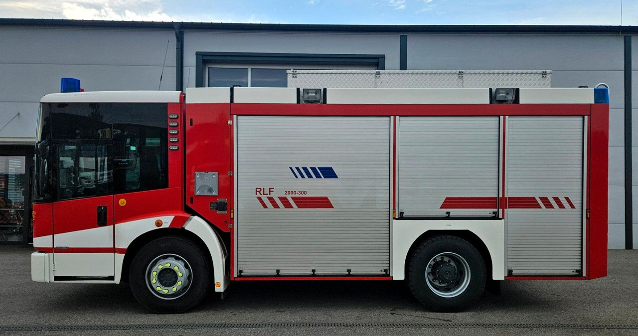Mercedes-Benz 1829 Feuerwehr Ziegler RLF 2000/300 TLF Winde - Fire truck: picture 2 Mercedes-Benz 1829 Feuerwehr Ziegler RLF 2000/300 TLF Winde - Fire truck: picture 2