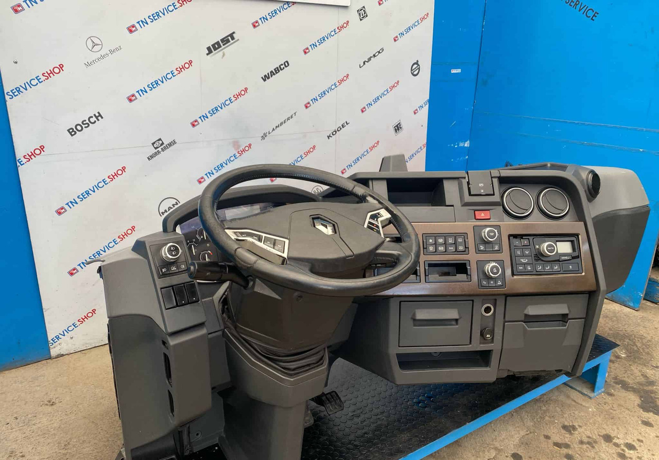 Cruscotto Renault T520 - Cab and interior: picture 1 Cruscotto Renault T520 - Cab and interior: picture 1